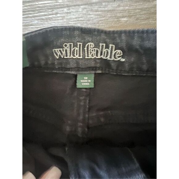 NWT Wild Fable Black Rinse Distressed Jean - Raw Hem Size 10 - Picture 2 of 4